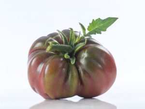 Caractéristiques et description de la variété de tomate Black Elephant