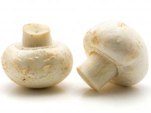 Ang pagkakaiba sa pagitan ng huwad na mga champignon at totoong